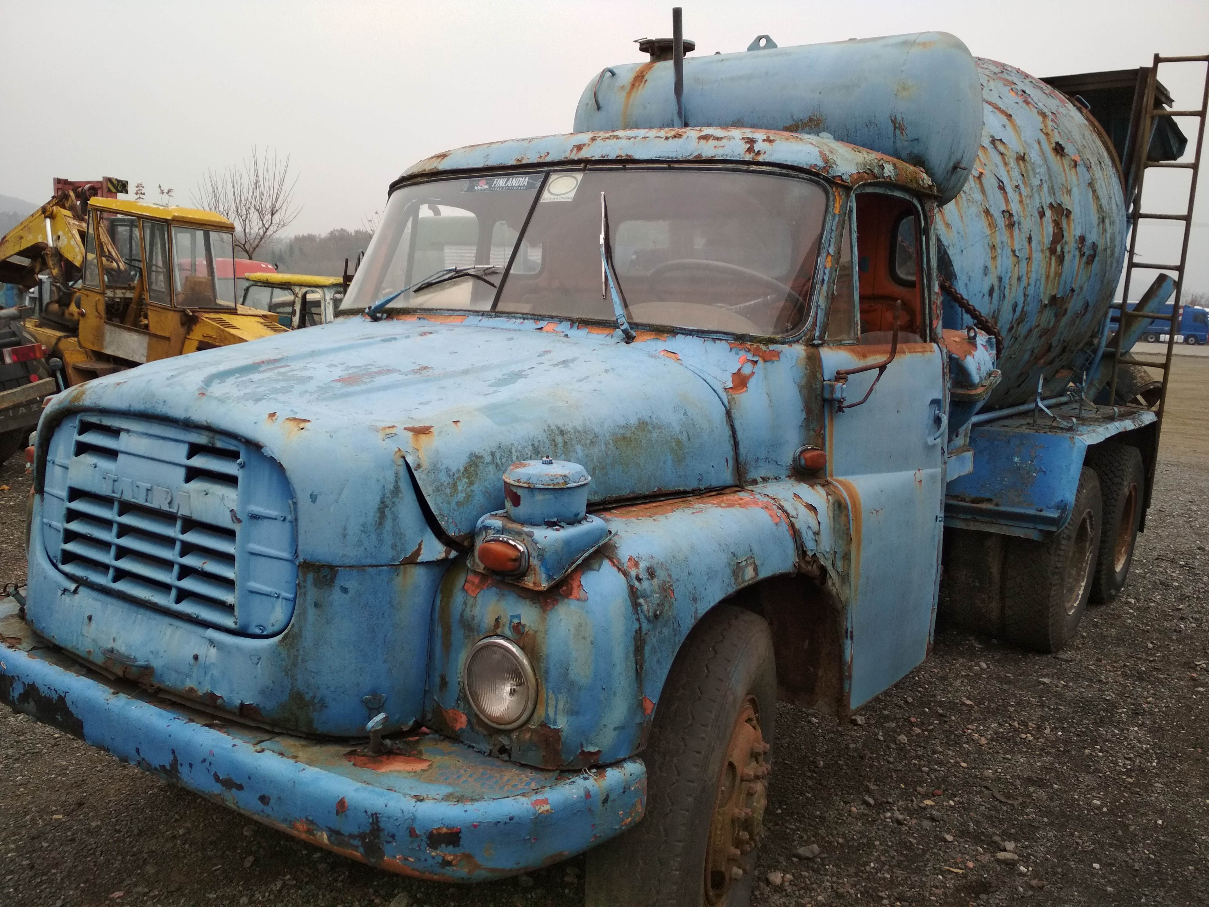 tatra-148-mix-n-hradn-d-ly-star-stroje-technika
